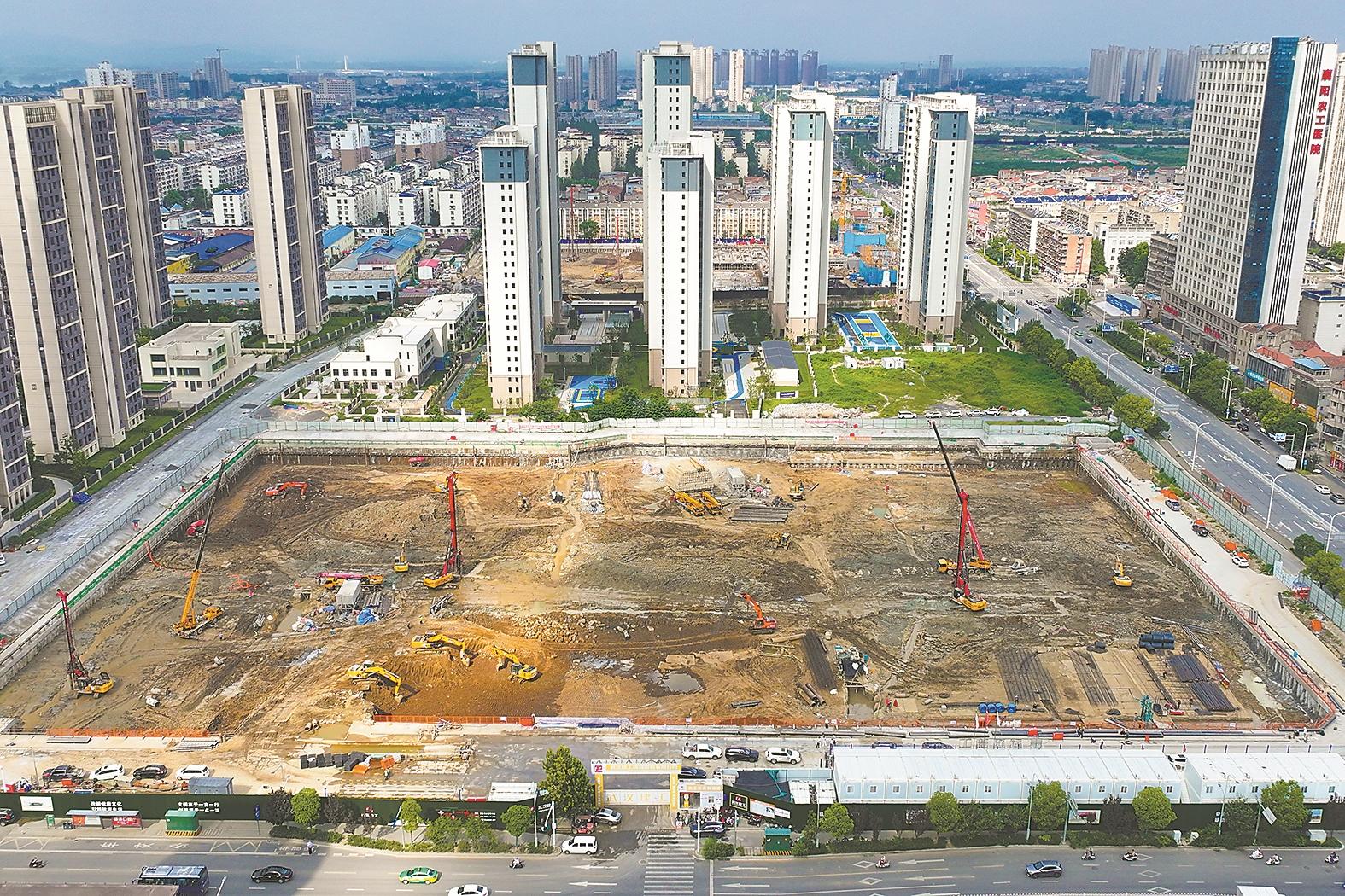 新襄阳武商MALL建设火热