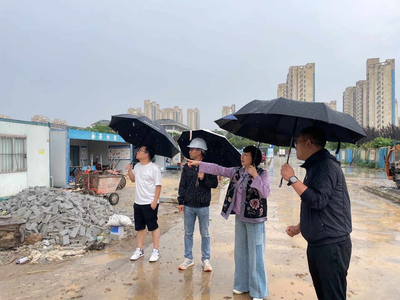 全力保障假期销售稳中有进 市住新局调研五一房地产市场
