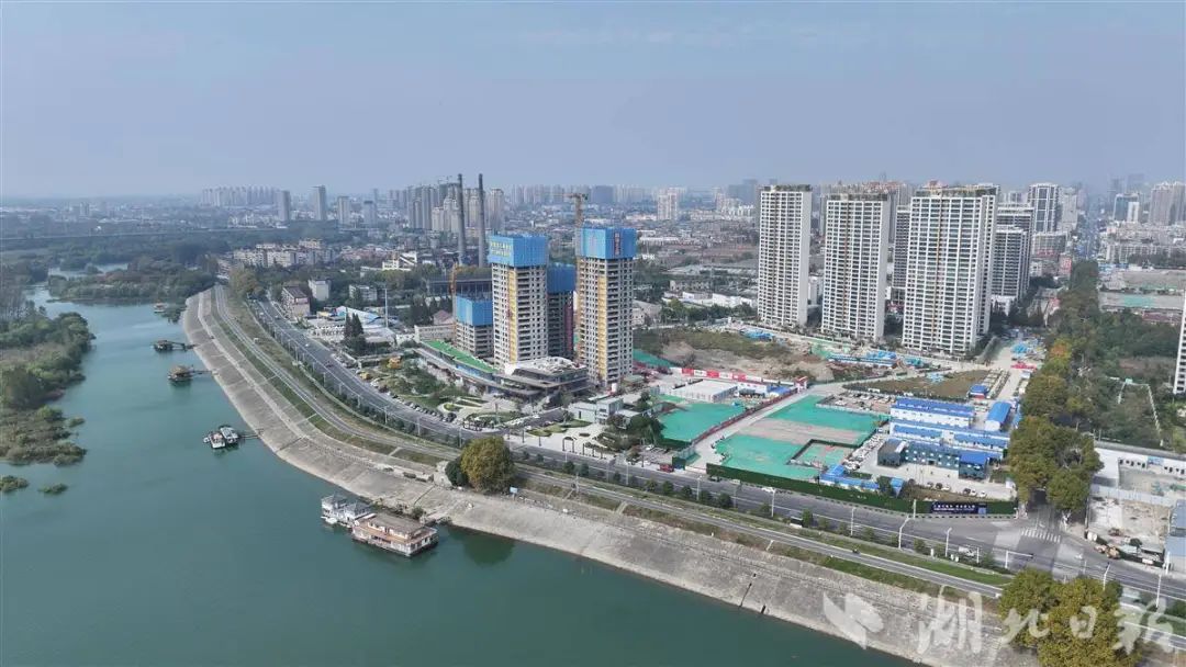 月均销售套数同比增长130% ， 这家房企为何逆势上扬