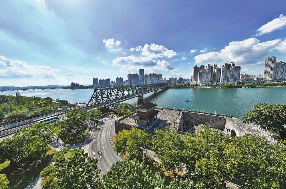 汉水奔涌处 发展正当时——襄阳加快打造中西部发展的区域性中心城市
