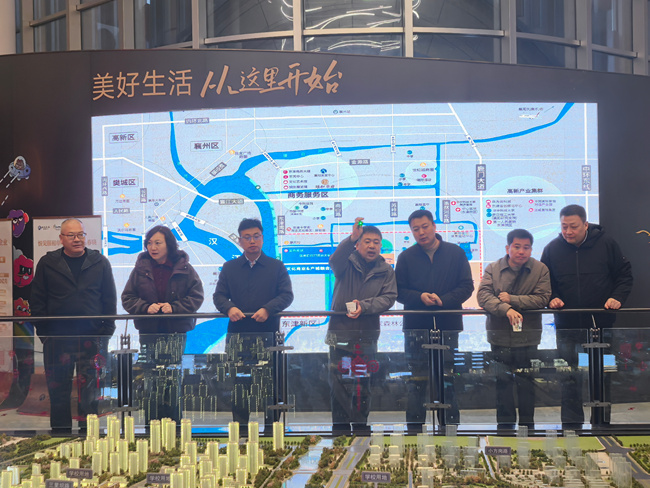 市住新局调研春节期间房地产市场