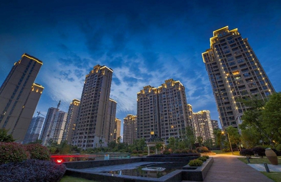 1010084370bf47ed1a6539.jpg 楼市1.jpg