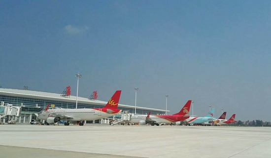 襄阳机场 - 副本.jpg